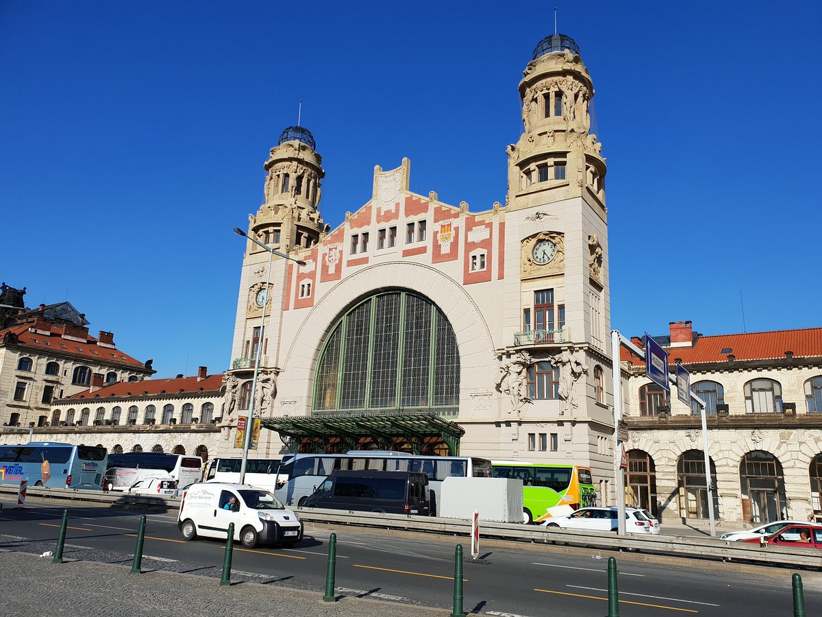 Prague airport - Prague Main Train Station